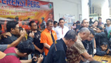 Kasus Sabu Tio Pakusadewo: Polisi Buru Wanita V
