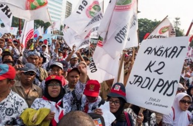 Sebanyak 1.260 Guru Honorer Pamekasan Sampaikan Petisi ke Jokowi