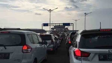 Tol Bali Macet Diprediksi Sampai 1 Januari 2018