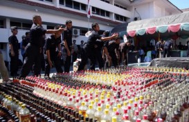 Aparat Amankan Minuman Alkohol di Pelabuhan Tahuna