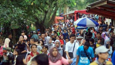 Pengunjung Ragunan Membeludak, Lalin Pertanian Dialihkan