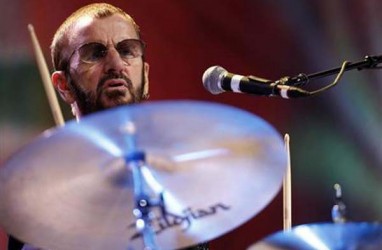 Ringo Starr Dapatkan Gelar Bangsawan dari Ratu Inggris