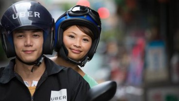 Ribuan Orang Merayakan Tahun Baru 2018 Menumpang Uber