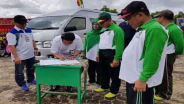 Bank Riau Kepri Serahkan Bantuan Mobil Operasional PKK Kuantan Singingi