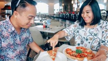 Nikmatnya Pizza Rendang dan Jus Melon Santan di Aston Semarang