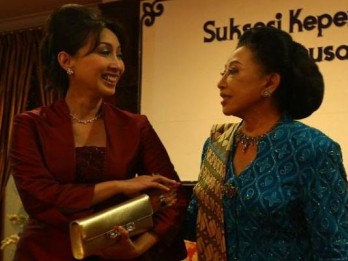 Mooryati Soedibyo Hadiahkan Film Sultan Agung untuk Bangsa Indonesia