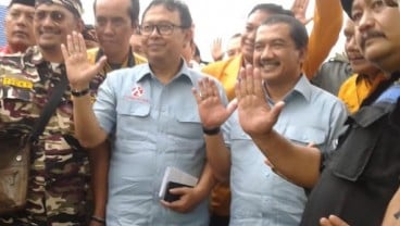 PILWAKOT BANDUNG: Datang Telat, Yossi-Aries Resmi Daftar Pencalonan ke KPU