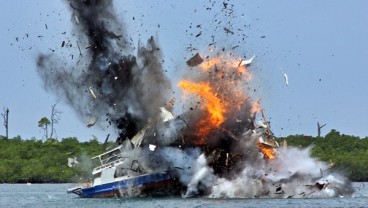 DPR:Lanjutkan Penenggelaman Kapal Pencuri Ikan