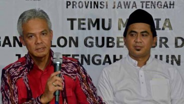 Ganjar Pranowo-Taj Yasin Resmi Daftar ke KPU Jateng