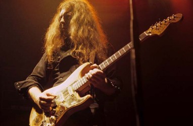 Gitaris Motorhead 'Fast Eddie' Clarke Meninggal Dunia