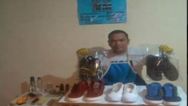 PELUANG BISNIS: Garasi Rumah Jadi Bengkel Cuci Sepatu