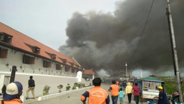 Foto-Foto Museum Bahari Terbakar Pagi Ini 