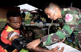 WABAH CAMPAK DI TIMIKA, Tim Kesehatan TNI Gelar Operasi Kemanusiaan   