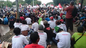 LARANGAN CANTRANG: Ribuan Nelayan Demo di Depan Istana