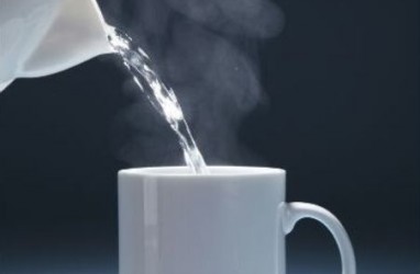 10 Manfaat Minum Air Hangat di Pagi Hari