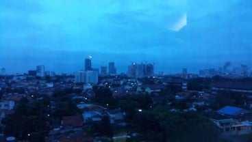 CUACA JAKARTA 22 JANUARI: Hujan Petir di Jaksel dan Jaktim  