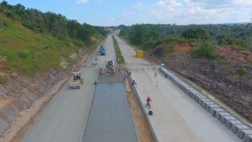 PENGOPERASIAN JALAN TOL : PUPR Janji Rampungkan Proyek 2017