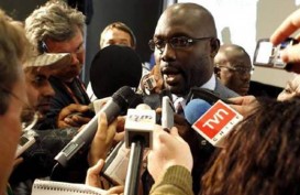 Mantan Bintang AC Milan Ini Resmi Dilantik Jadi Presiden Liberia