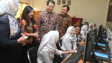 Citi Indonesia Donasikan Komputer Untuk SMK