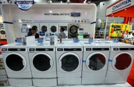 Trump Naikkan Bea Impor Mesin Cuci, Samsung dan LG Terpukul