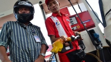 Harga BBM Premium Seharusnya Rp8.925 per Liter