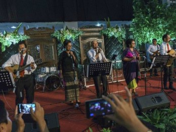 Hibur Projo, Dua Menteri Nyanyikan 4 Lagu