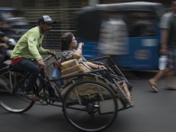 Cegah Mobilisasi Becak ke DKI Jakarta, Anies Akan Pasang Stiker Khusus