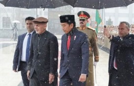 Jokowi Jadi Imam Salat di Masjid Afghanistan