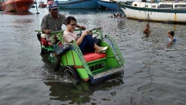 Penghasilan Tukang Becak di Jakut Mulai Naik