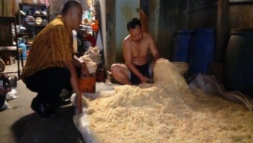 KULINER SEMARANG: di Balik Kisah Rebung Lumpia