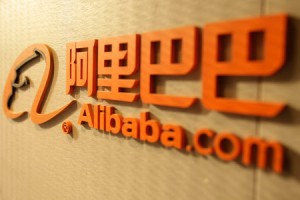 Valuasi Saham Alibaba Anjlok