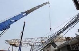 Crane Proyek Kereta Cepat Jakarta-Bandung Roboh di Jatinegara. Empat Tewas, Satu Luka