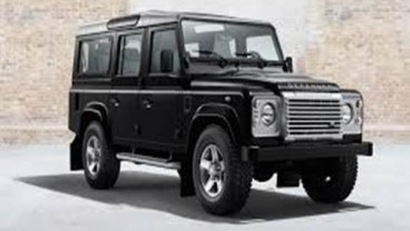 Kembali ke Masa Lalu dengan Land Rover Defender V8