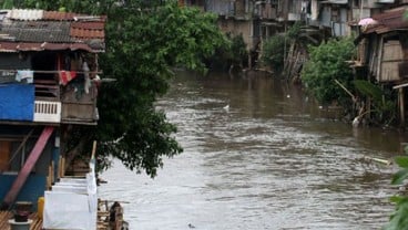 BNPB: Pusat Kota Aman, Banjir hanya di Bantaran Ciliwung