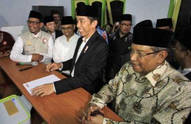Jokowi: Indonesia Jangan Terjebak Jadi Konsumen Bisnis Syariah