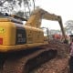 Longsor di Jalur Puncak Telan Korban, Rel Kereta Api Bogor-Sukabumi Menggantung