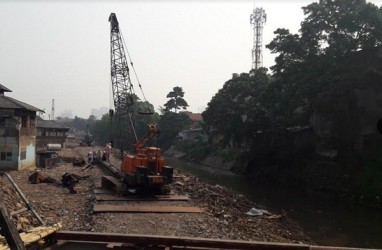 Normalisasi Ciliwung Terhambat Pembebasan Lahan