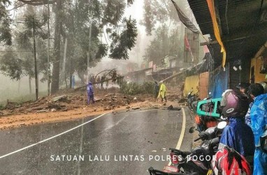 Longsor Jalur Puncak, Alat Berat Terus Disiagakan