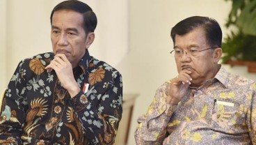 Jokowi dan Jusuf Kalla Nikmati Rendang dan Ikan Asin Masakan Mufidah di Kantor Wapres