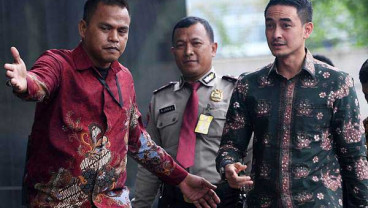 Suap Jambi : KPK Limpahkan Berkas Tersangka ke Pengadilan
