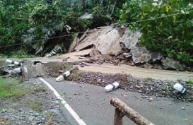 Paweden Longsor, Jalur Banjarnegara-Karangkobar Ditutup Total