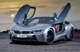 CHICAGO AUTO SHOW 2018: Model Terbaru BMW i8 Memulai Debut