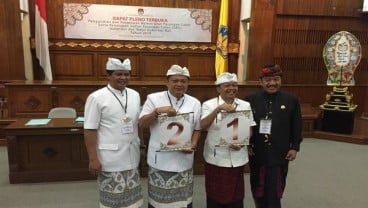 Koster-Cok Ace Nomor 1, Mantra-Sudikerta Salam Dua Jari