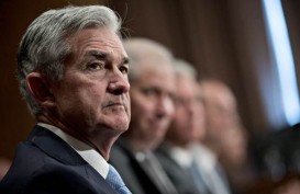 Gubernur The Fed Indikasikan Suku Bunga Tetap Naik Pasca Kejatuhan Pasar Saham