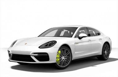 MOBIL LISTRIK: Porsche Hadirkan Panamera Turbo S E-Hybrid 2018