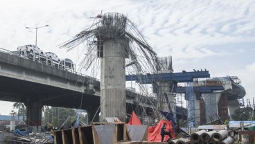 KECELAKAAN TOL BECAKAYU : Pemerintah Moratorium Tol Layang, Anies Ingin LRT Lanjut 