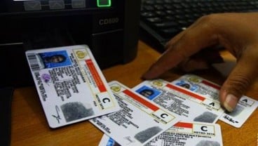 Pemerintah Fasilitasi Pembuatan SIM Untuk Taksi Online dan Reguler