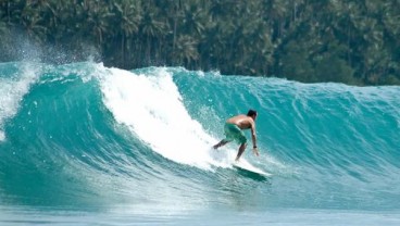 3 Surga Peselancar Dunia di Pulau Sumatra