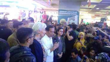Diajak Blusukan ke Pasar Tanah Abang, Bos IMF Terkesima