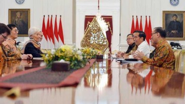 KABAR PASAR 27 FEBRUARI: Menanti Regulasi Mobil Listrik, Penganggaran Belanja Perlu Perbaikan